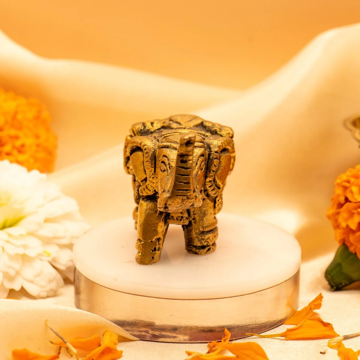Elephant Statue Decorative Showpiece Figurines view 2