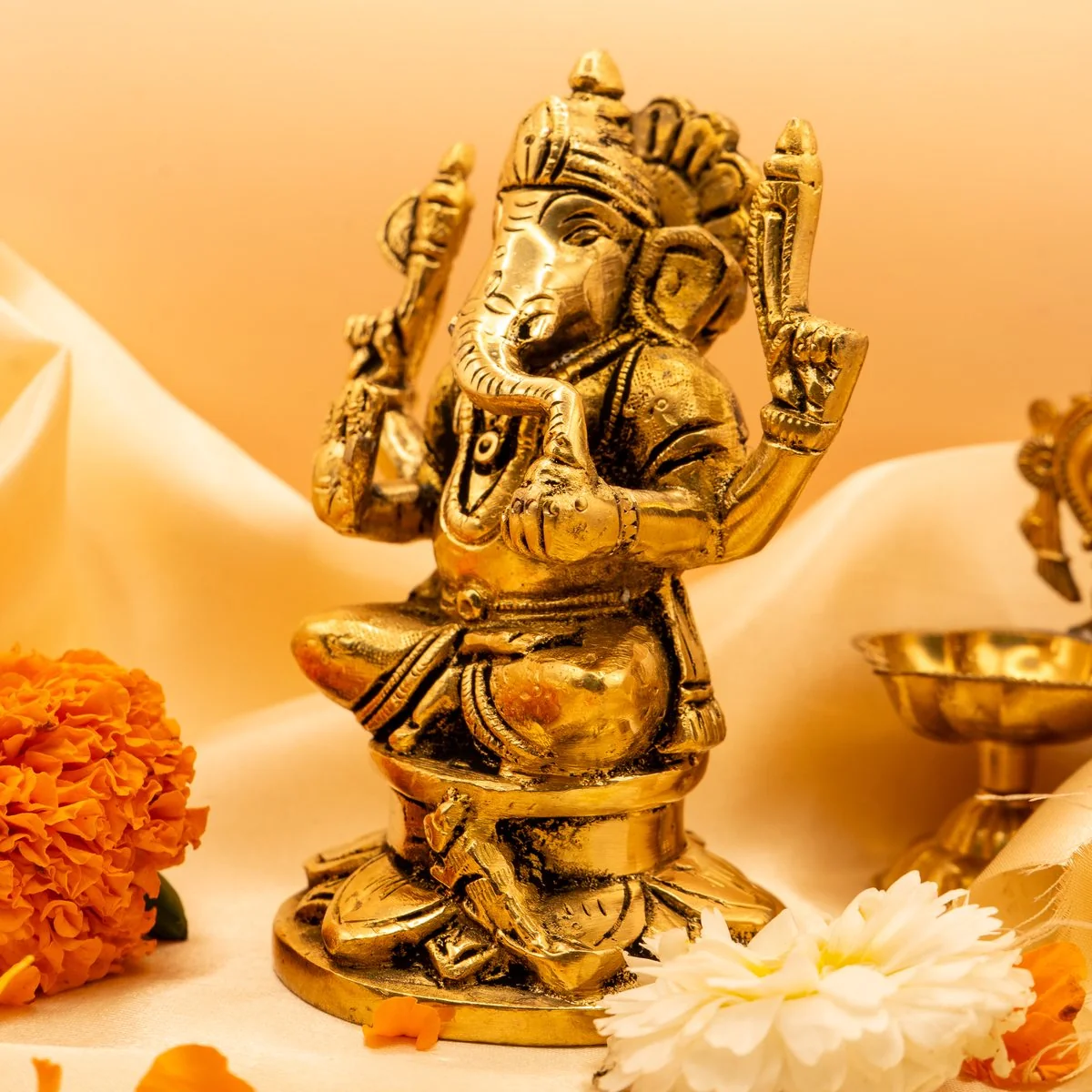 Ganesh Idol view 4