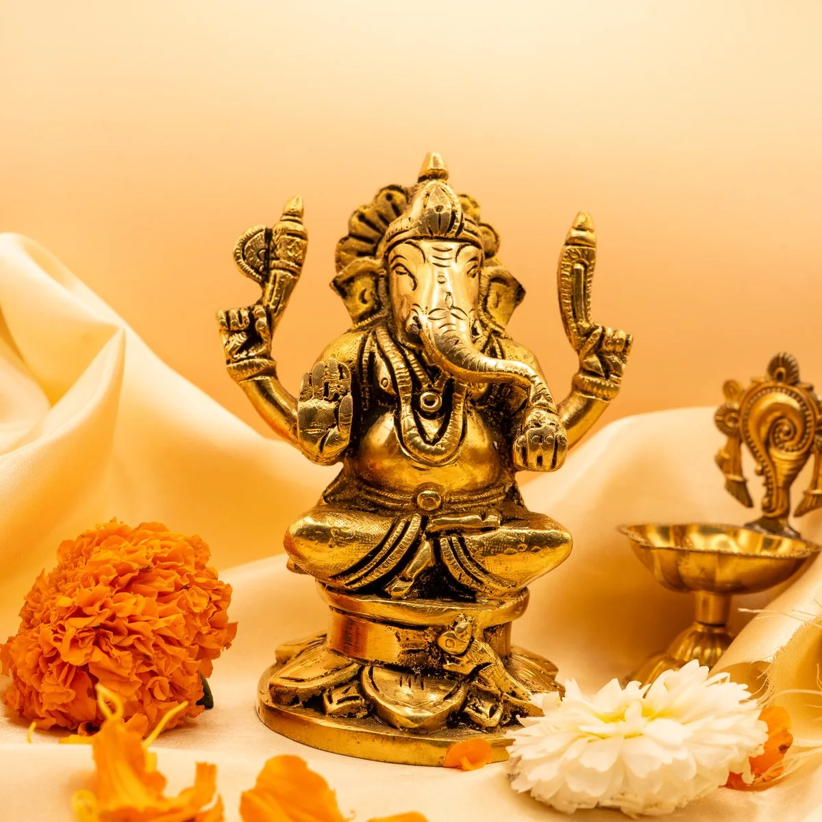 Ganesh Idol view 7