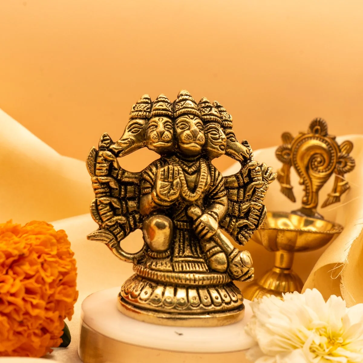 Hanuman ji with Pahad Sanjeevani Parbat Idol Brass Idol