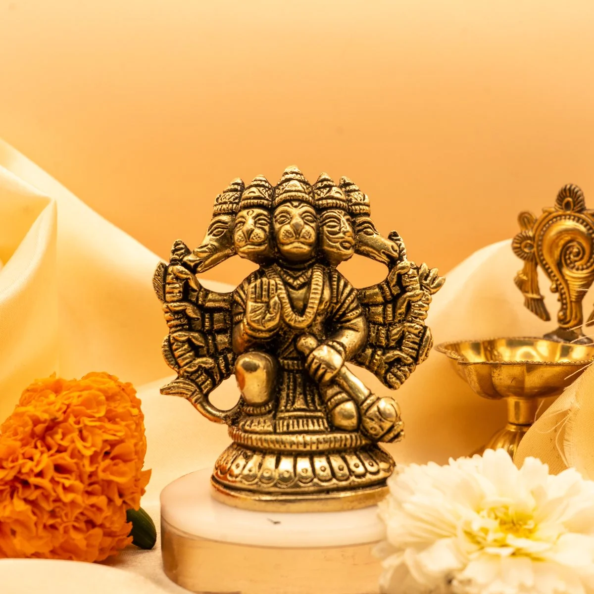 Hanuman ji with Pahad Sanjeevani Parbat Idol view 4