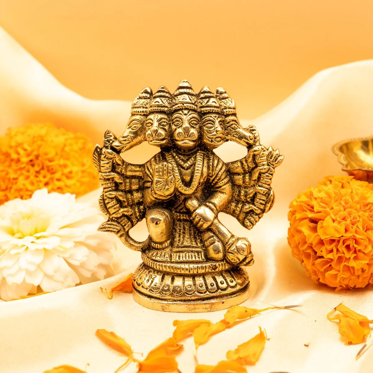 Hanuman ji with Pahad Sanjeevani Parbat Idol view 5