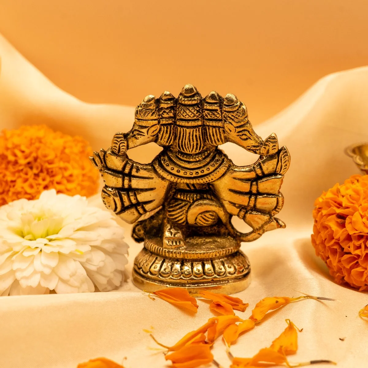 Hanuman ji with Pahad Sanjeevani Parbat Idol view 8