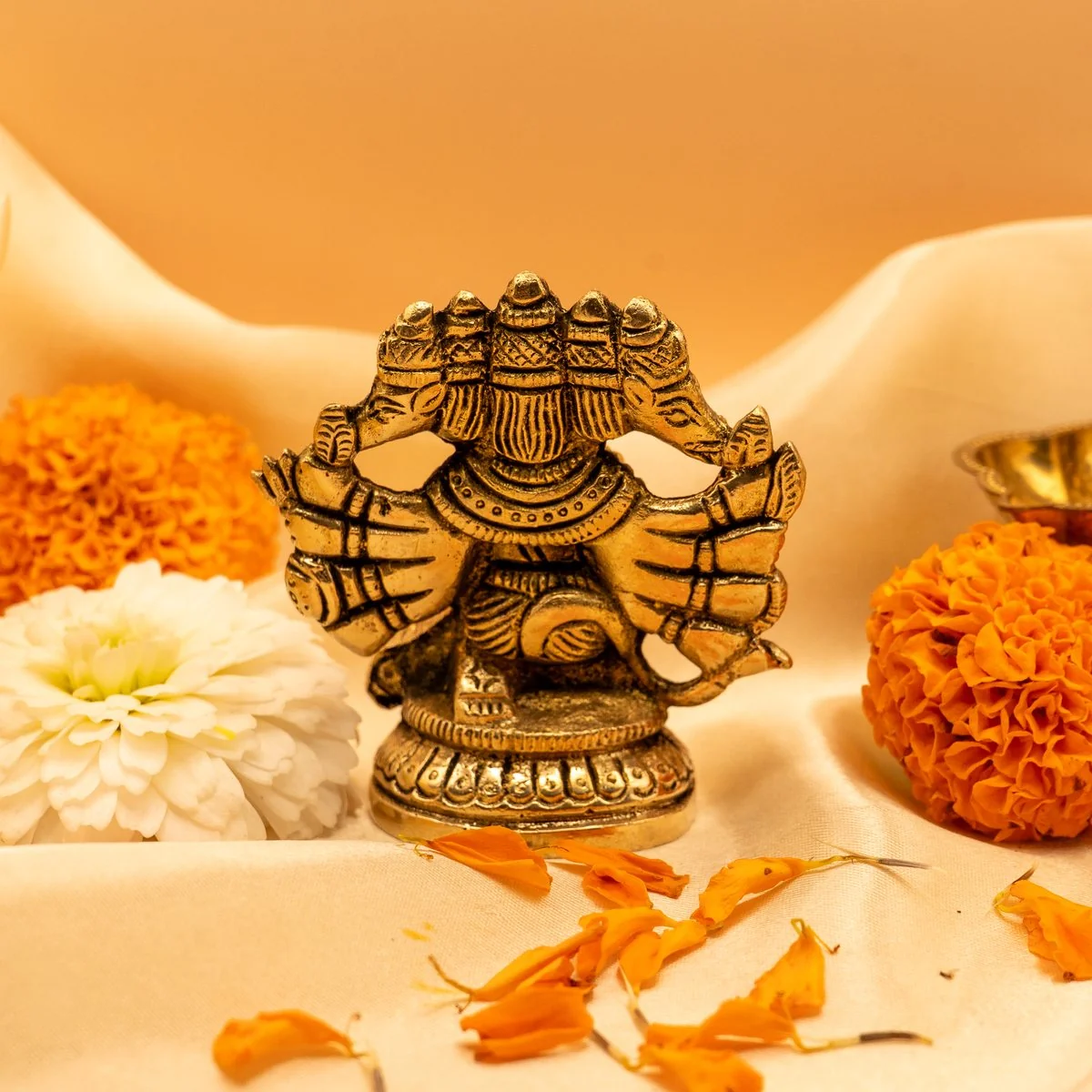 Hanuman ji with Pahad Sanjeevani Parbat Idol view 10