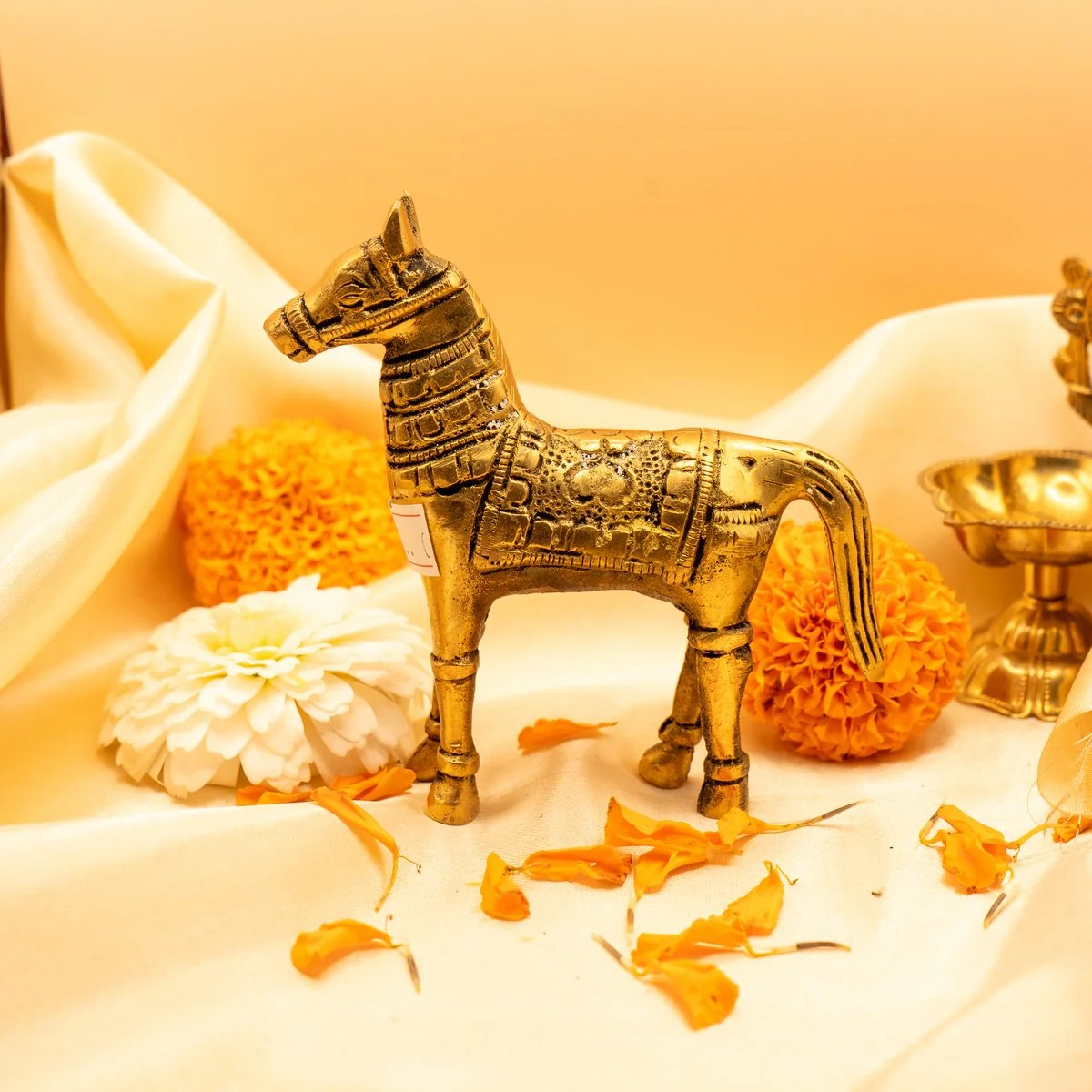 Horse Statue view 3