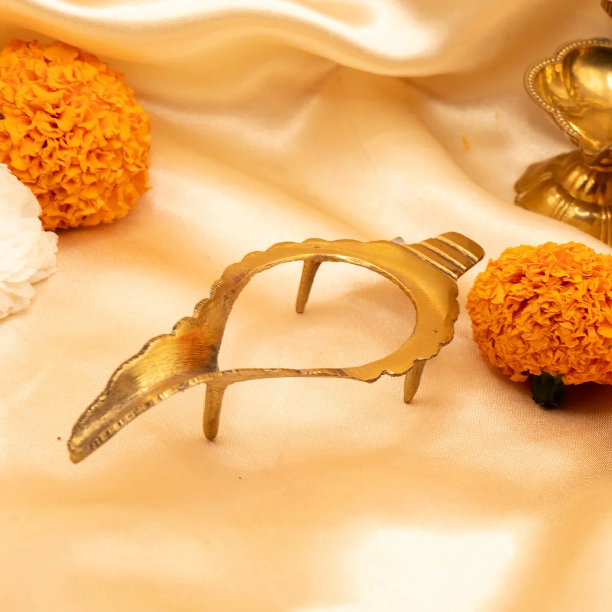 Brass Shankh Stand view 5